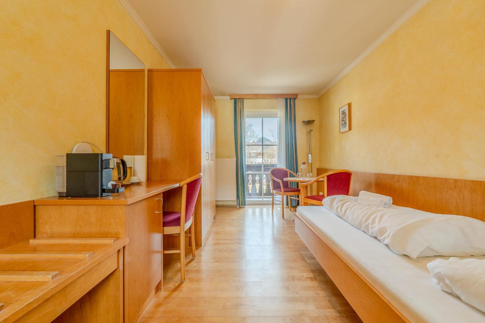 Whats-App Self-Check-In - Villa Maria Theresia Бад Гойзерн Стая снимка