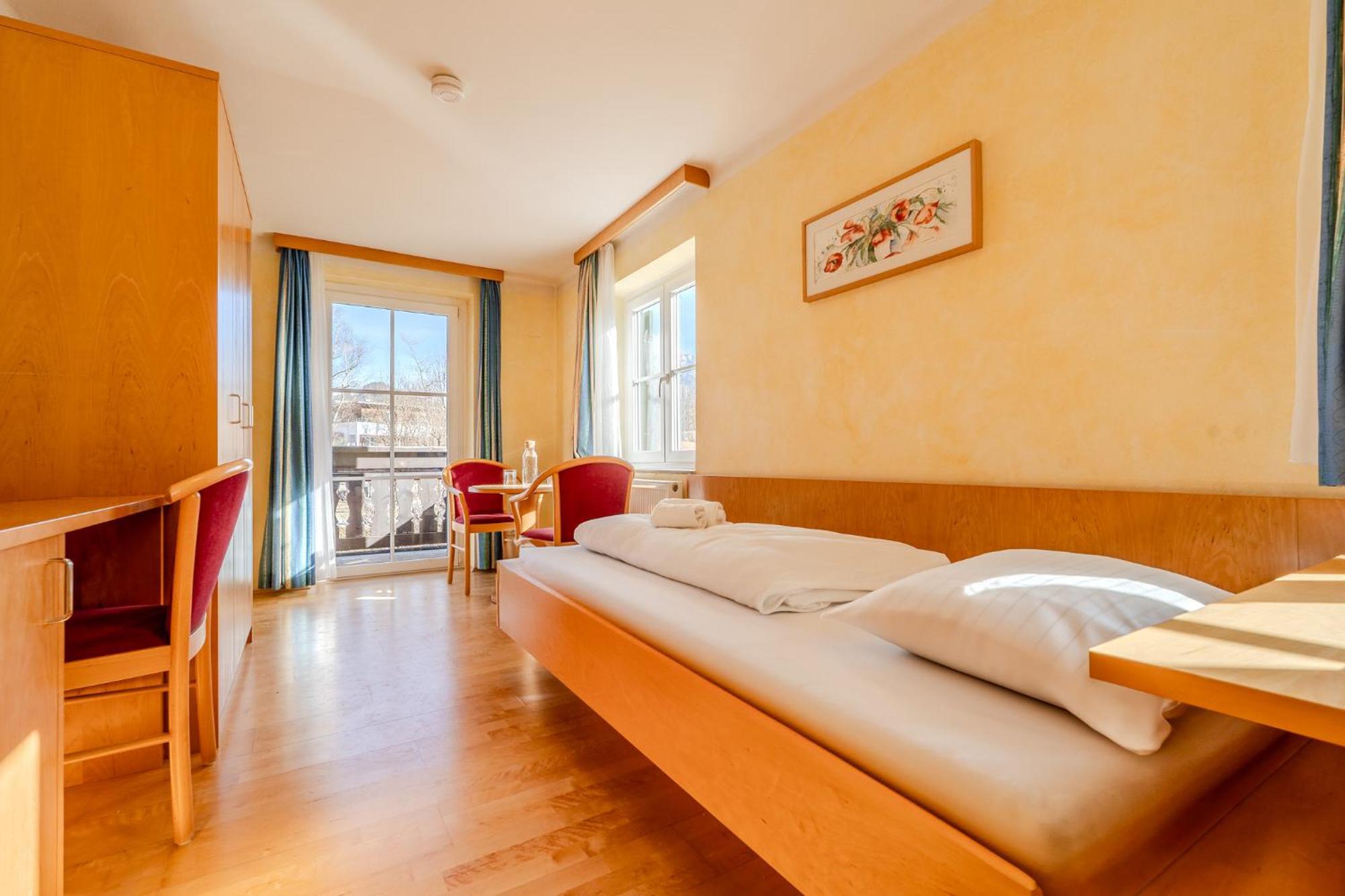 Whats-App Self-Check-In - Villa Maria Theresia Бад Гойзерн Стая снимка